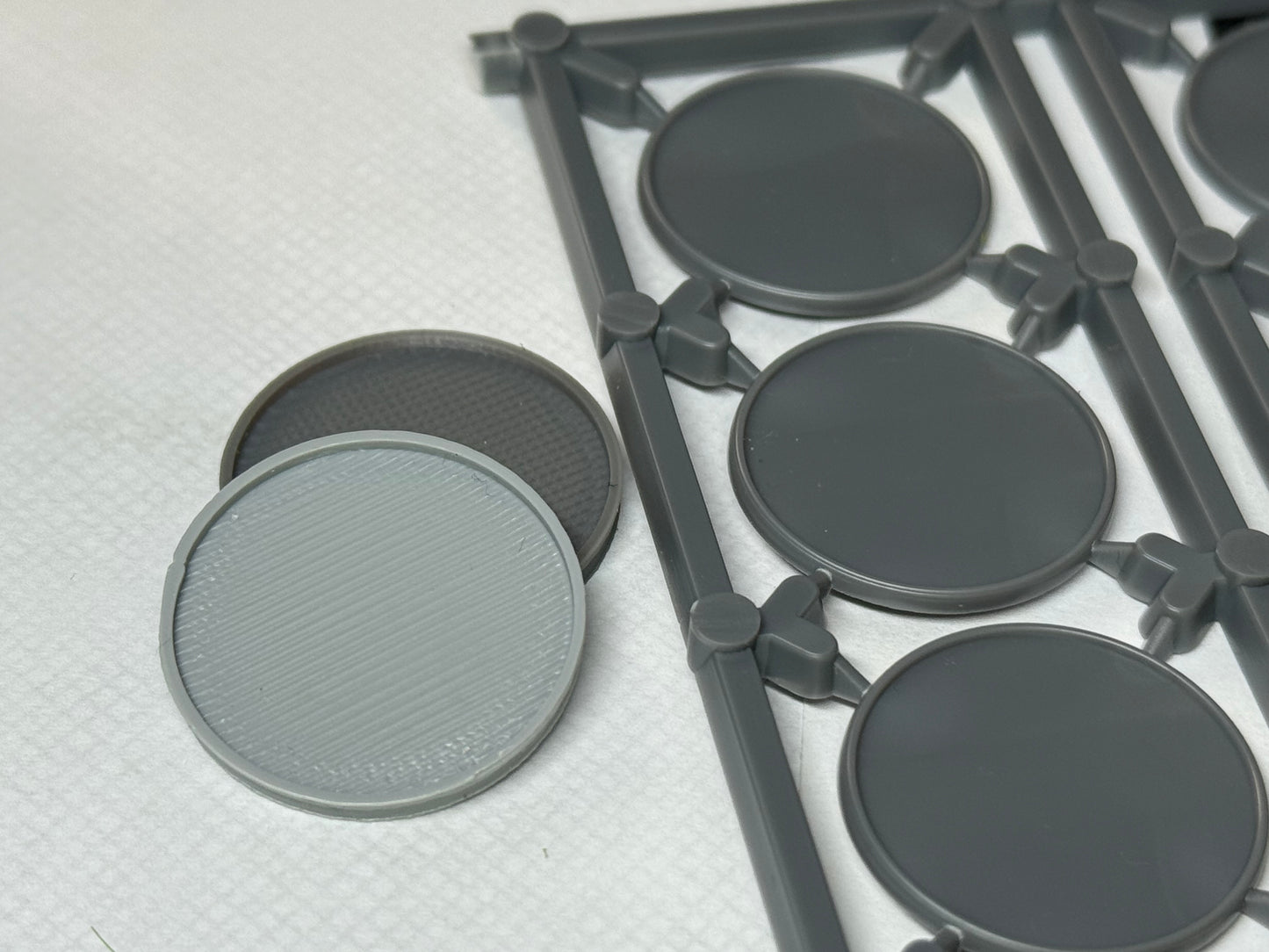 25mm Round Lip Base (10 Pack)