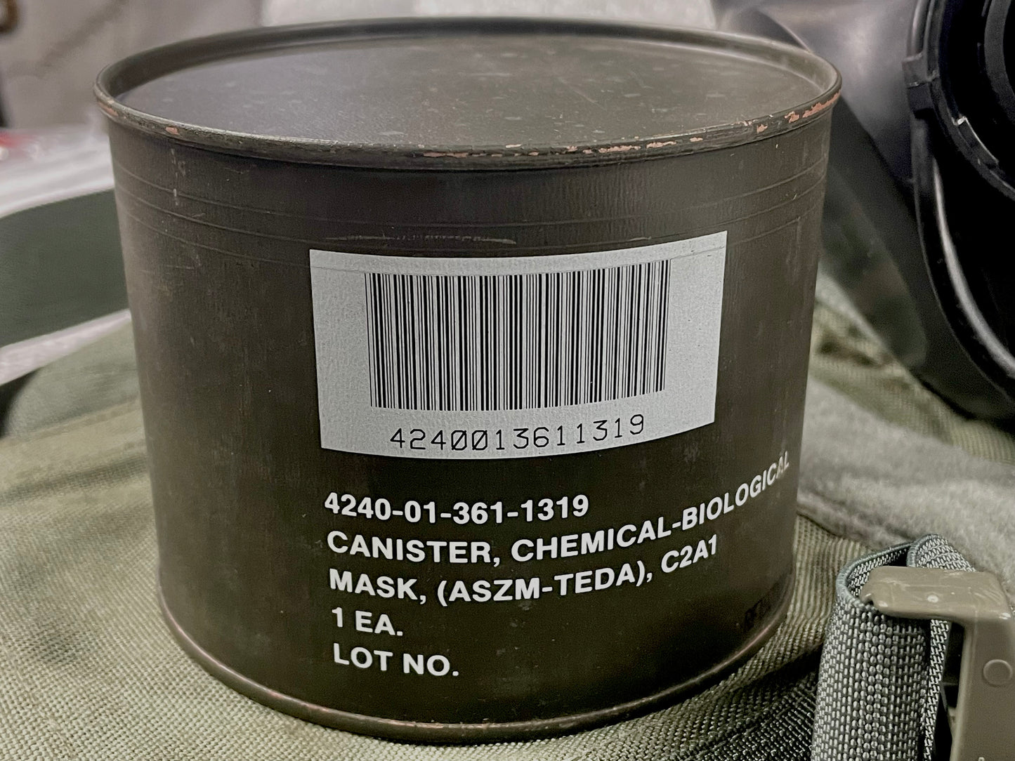 Avon FM53 Gas Mask - Size Medium - Complete Kit —FREE SHIPPING