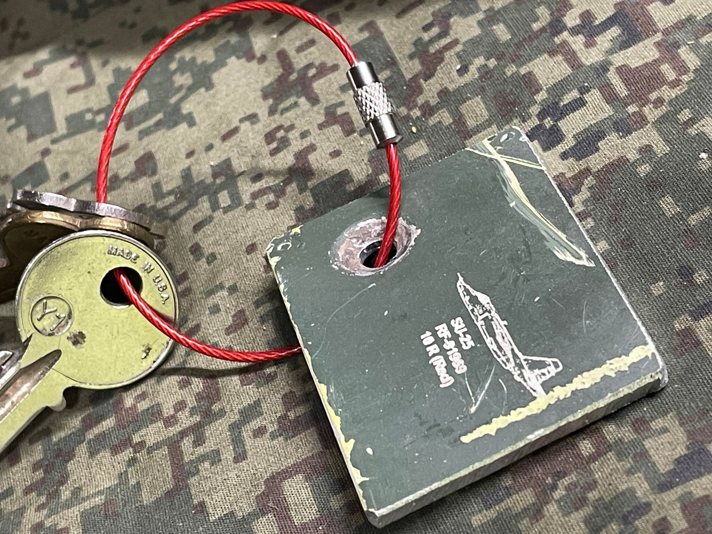 SU-25 (RF-91969 10R)- LARGE Keychain #13 —FREE SHIPPING