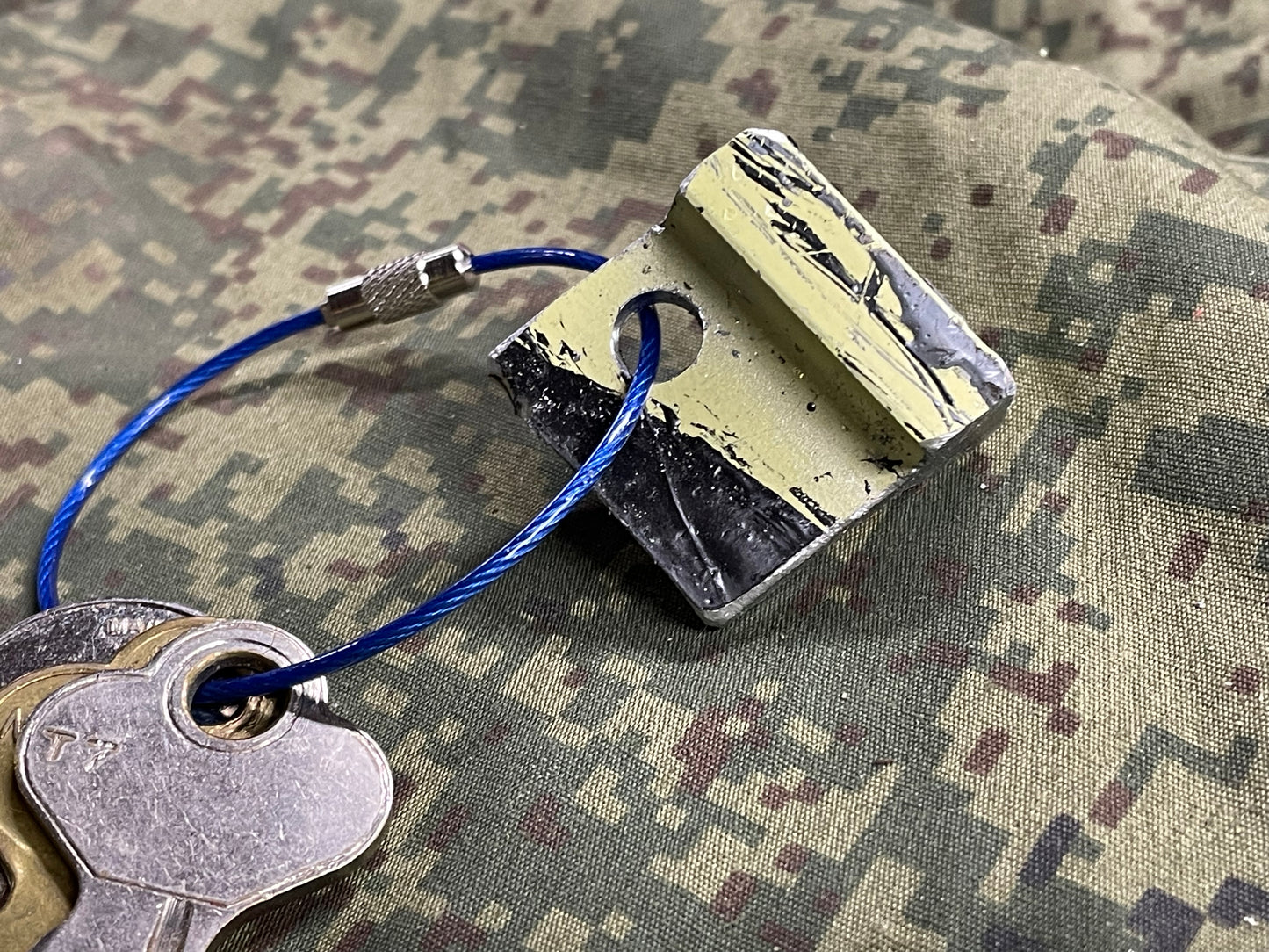 SU-24M Fencer (RF-93798 48 B) - Keychain #3