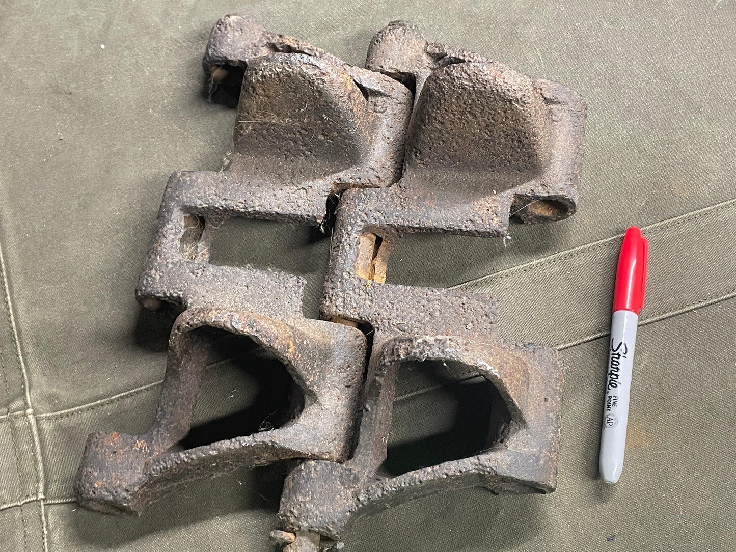 Panzer I / Panzerkampfwagon I Track Section