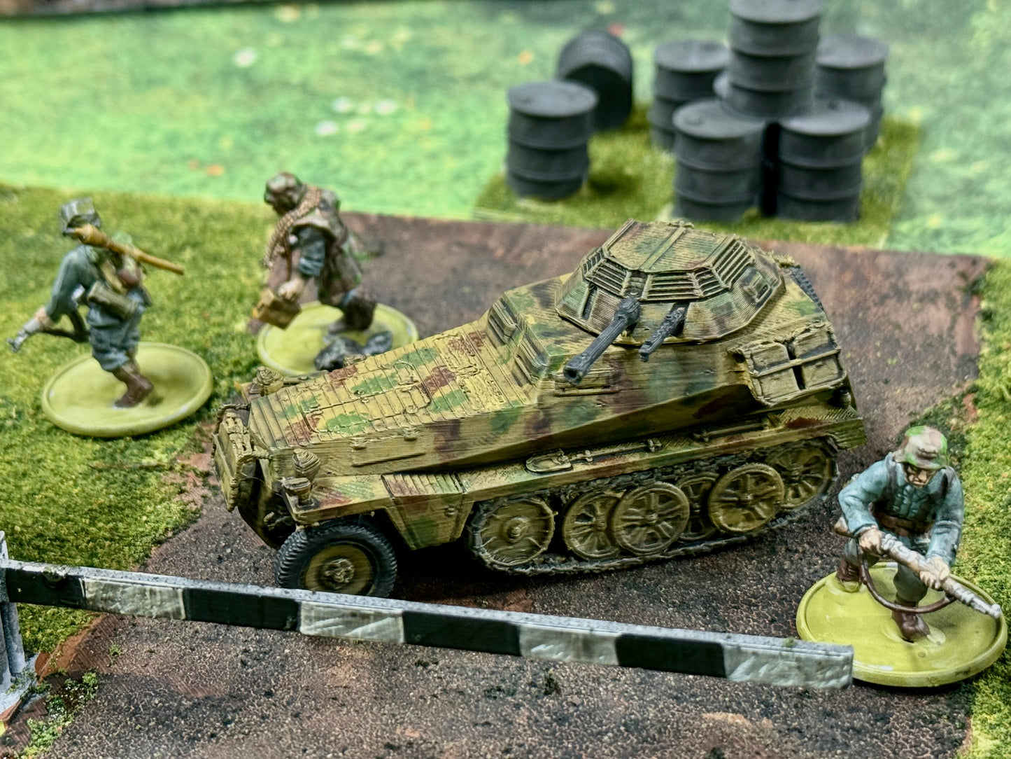 Checkpoint + Sdkfz 250 + Fuel Depot