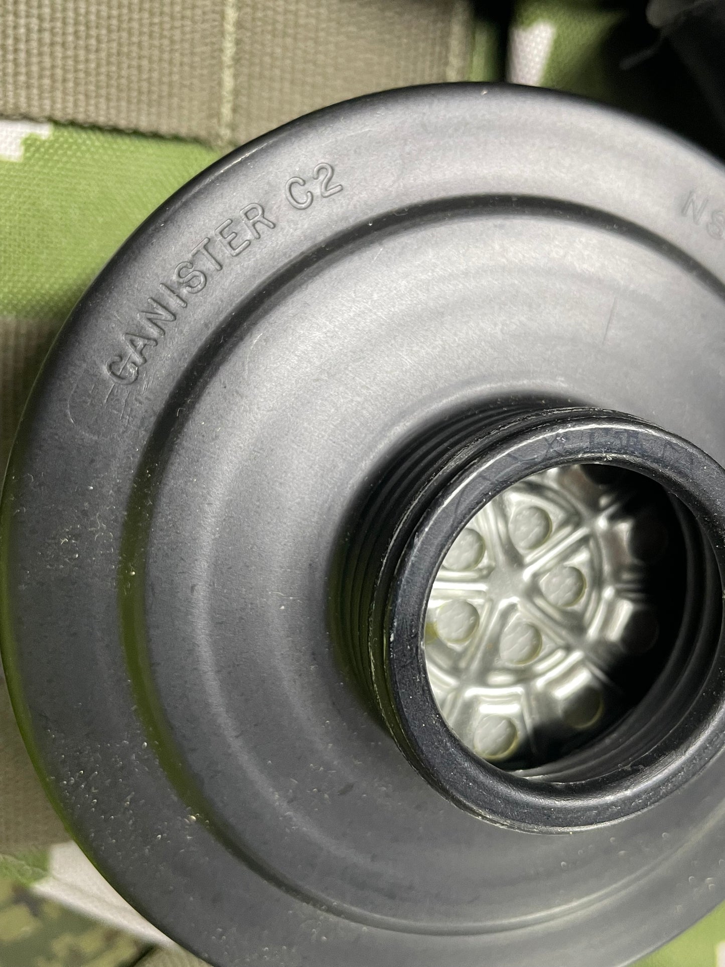 Iraqi Gas Mask - M65 type - with C2 NBC Filter —FREE SHIPPING