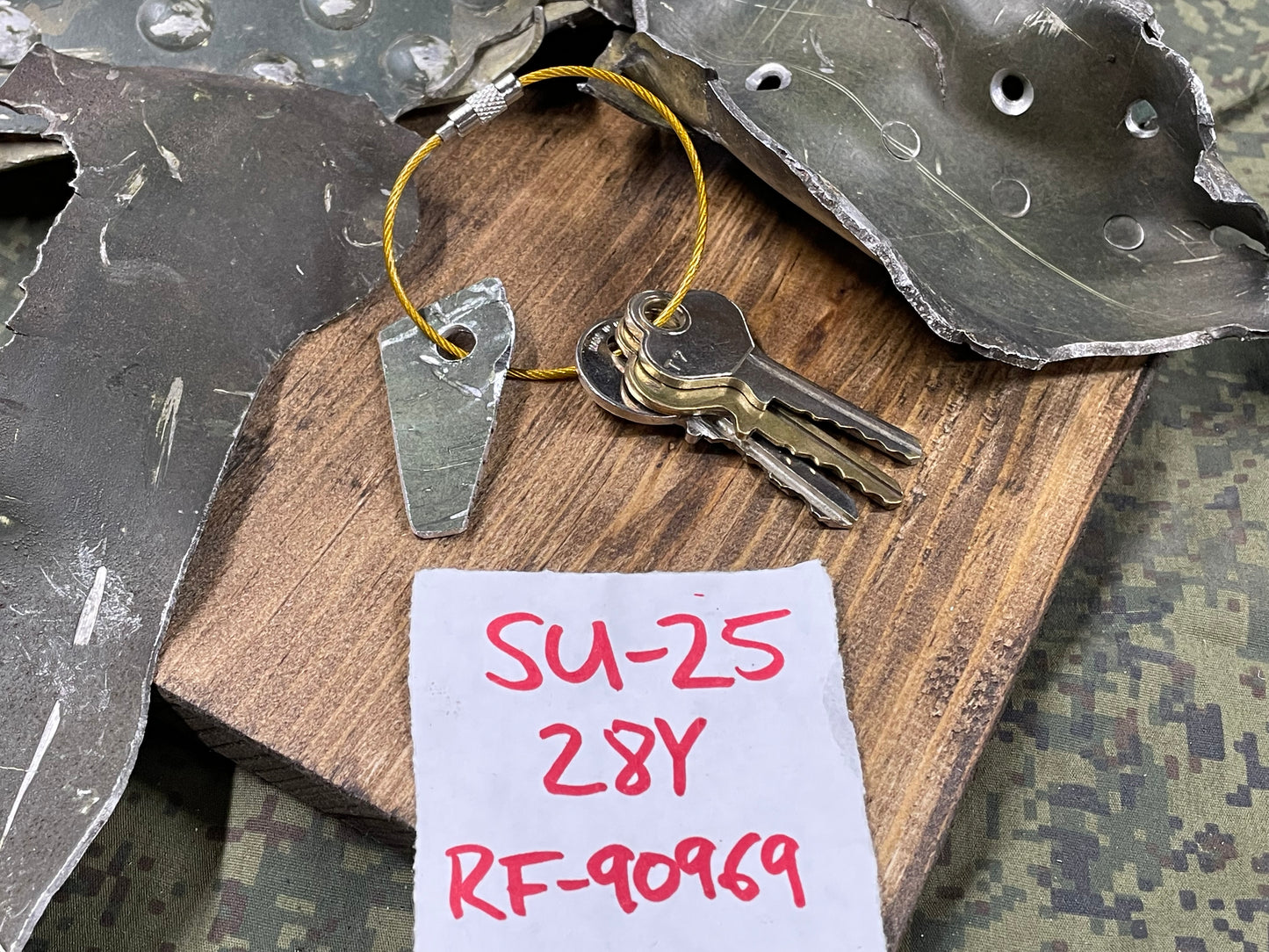 SU-25 (RF-90969 / 28 Y) Keychain #13B —FREE SHIPPING