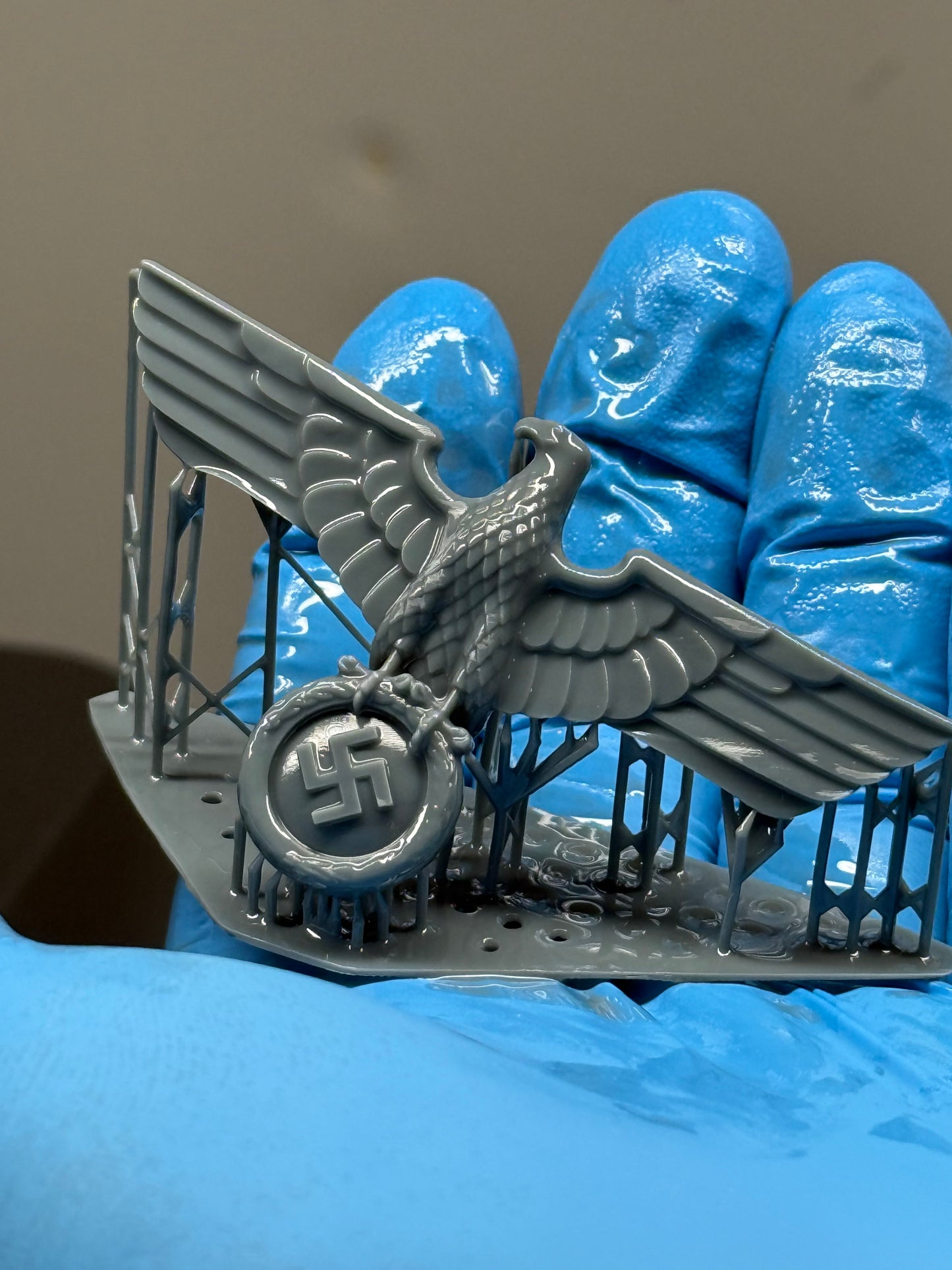 Eagle Building Topper with block mount