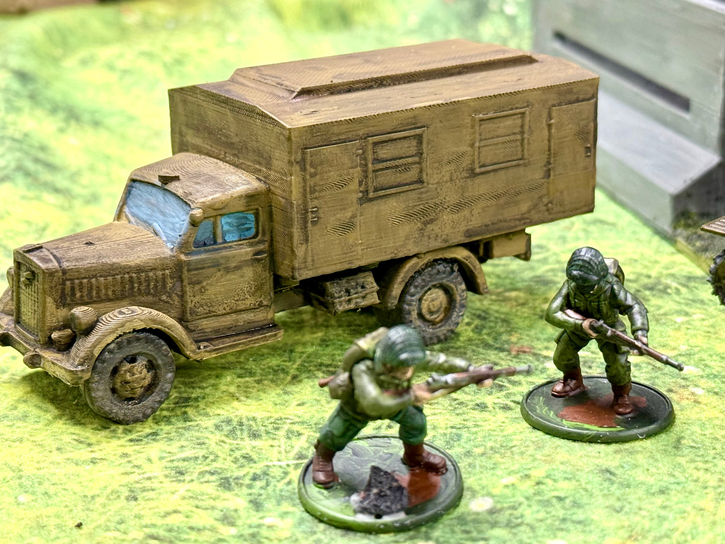 Bunker + Hetzer + Radio Opel + obstacles - LOT