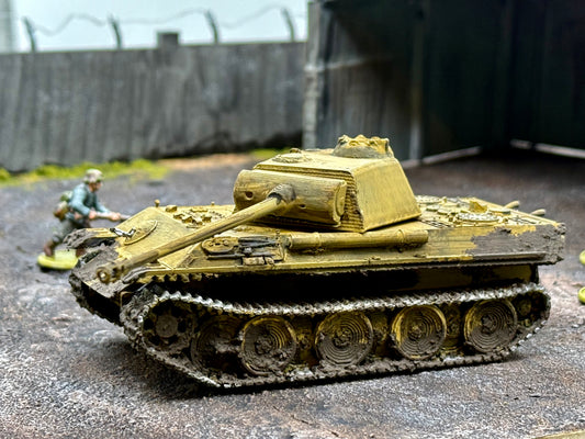 Panther Tank #014