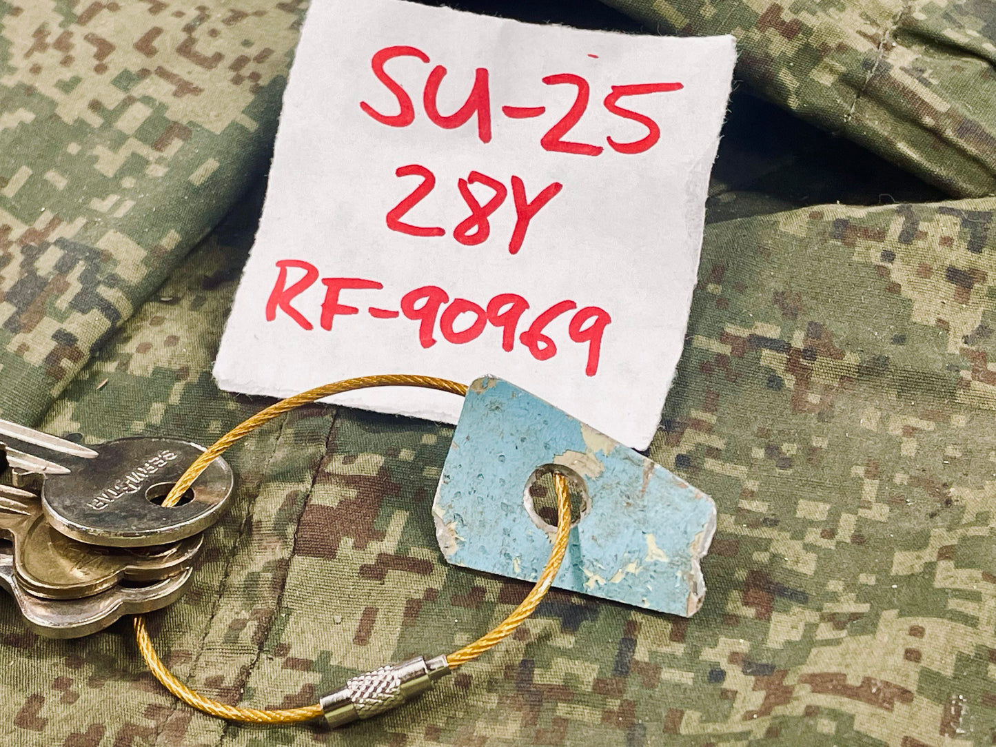 SU-25 (RF-90969 / 28 Y) Keychain #22 —FREE SHIPPING