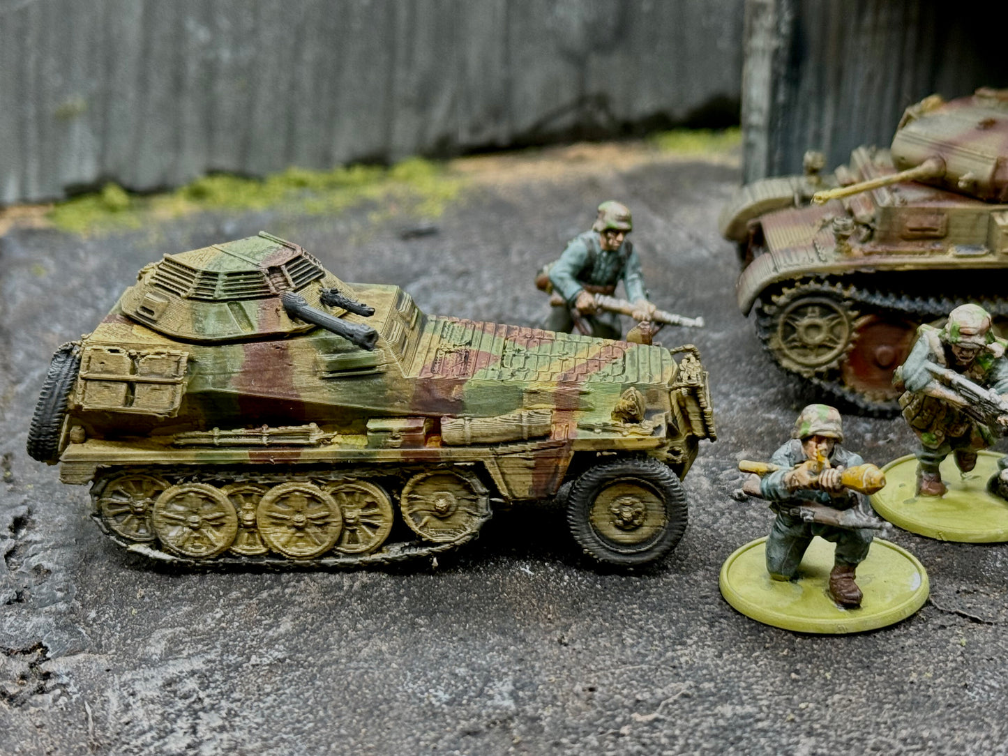 Luchs Panzer 2, SDKFZ, Schwimmwagon LOT