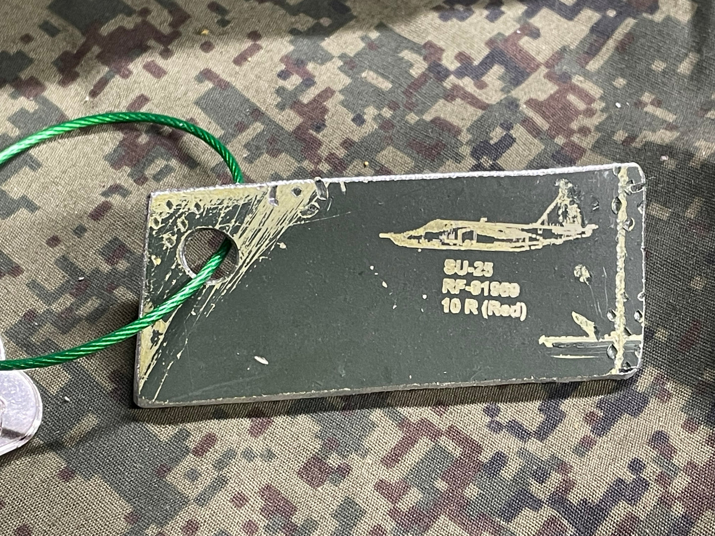 SU-25 (RF-91969 10R)- Keychain #12 —FREE SHIPPING - BLACK FRIDAY