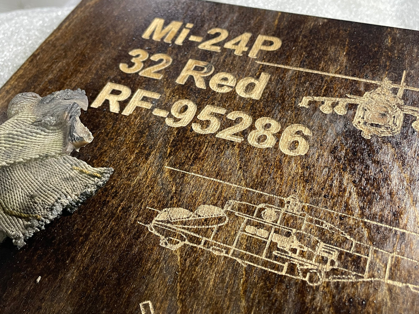 Mi-24P RF-95286, 32 R (Red) - Plaque 2 - XL — FREE SHIPPING