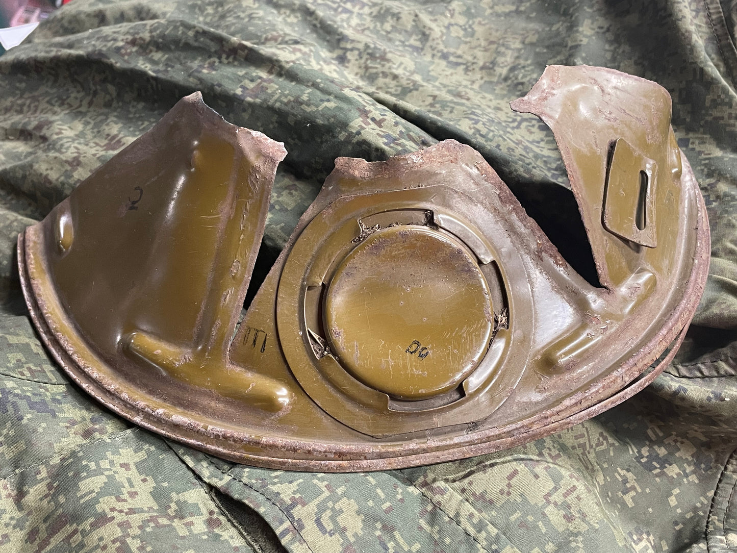 Russian IFV interior hatch component