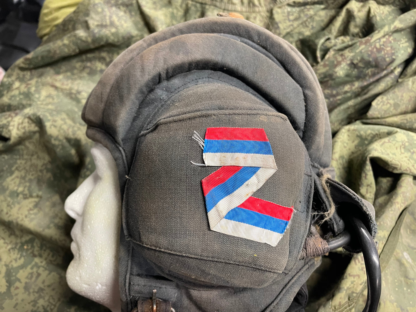 Russian Tankers Helmet w/Ribbon, Markings and Comms